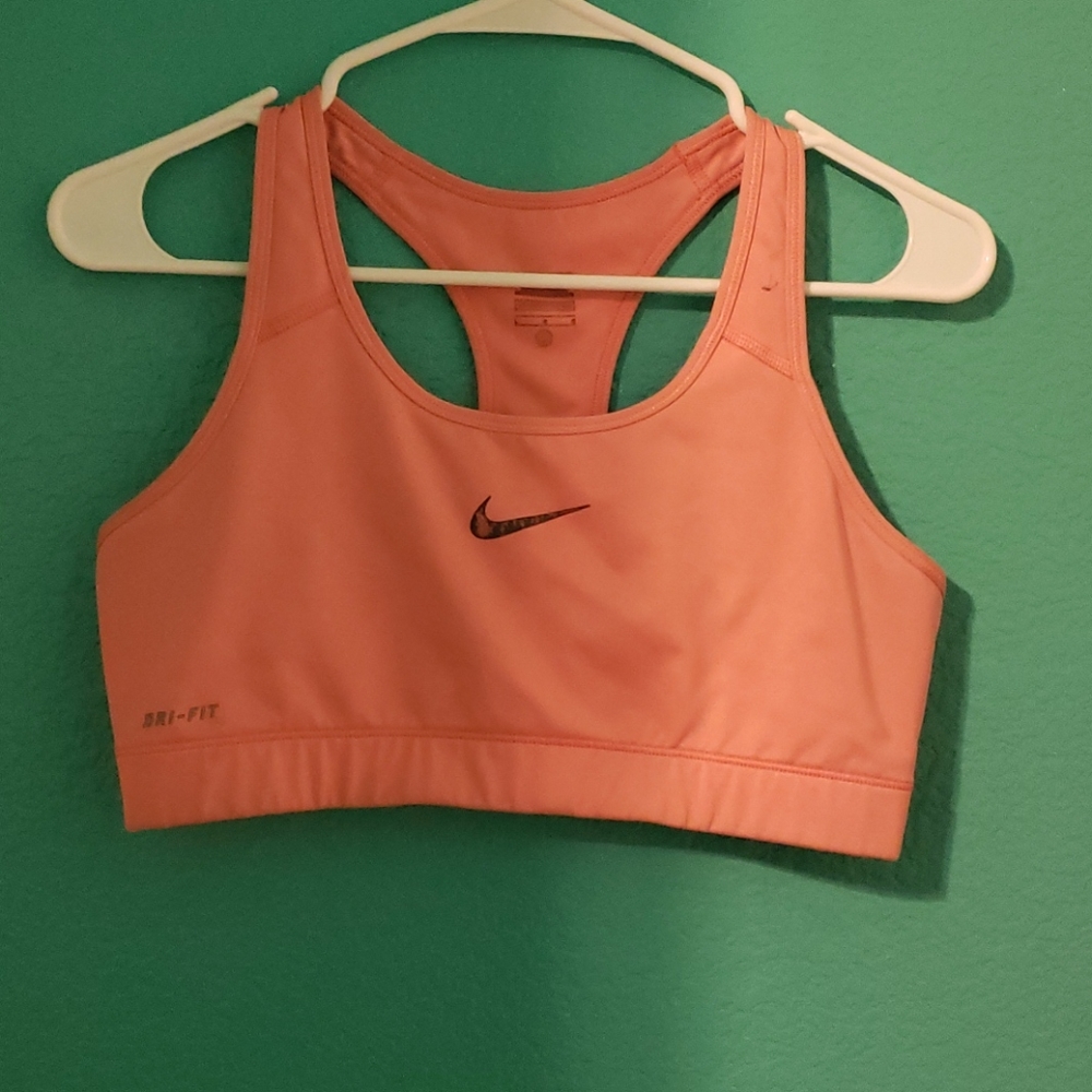 nike sports bra